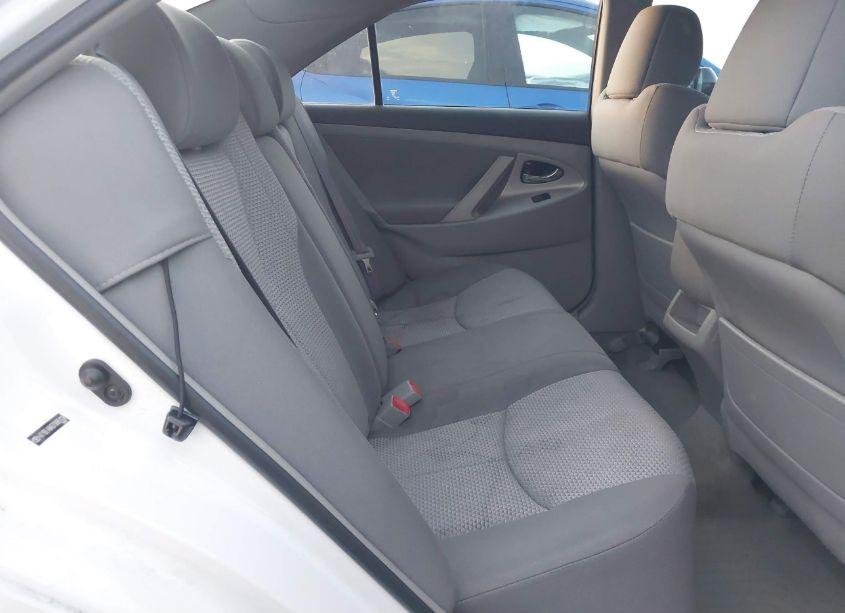 Photo 8 of 2007 Toyota Camry SE (VIN 4T1BE46K67U685128)