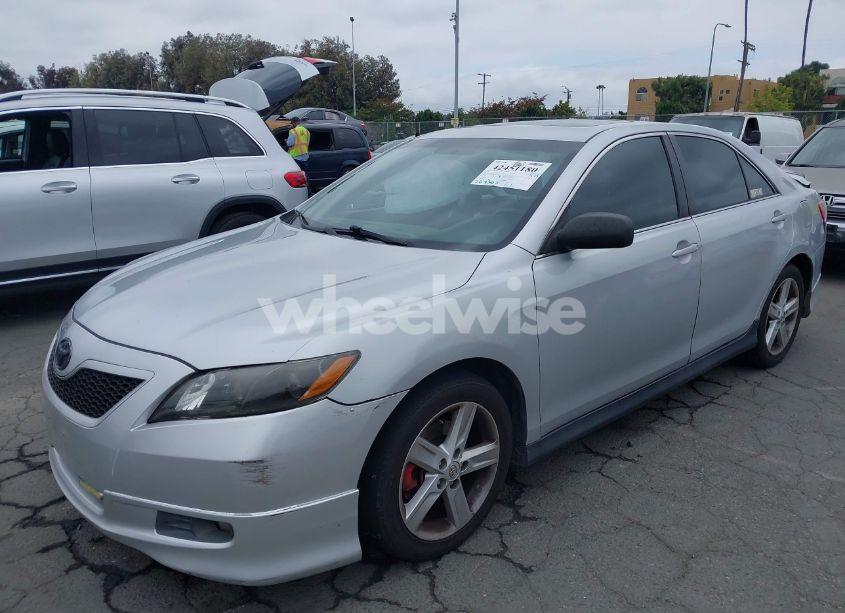 Photo 2 of 2007 Toyota Camry SE (VIN 4T1BE46K67U704972)