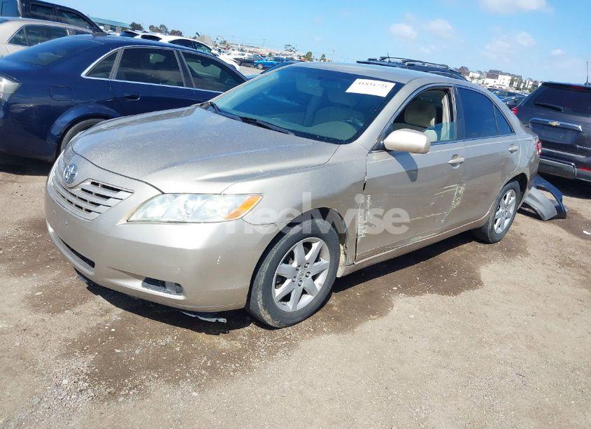 Photo 2 of 2007 Toyota Camry LE (VIN 4T1BE46K67U707841)