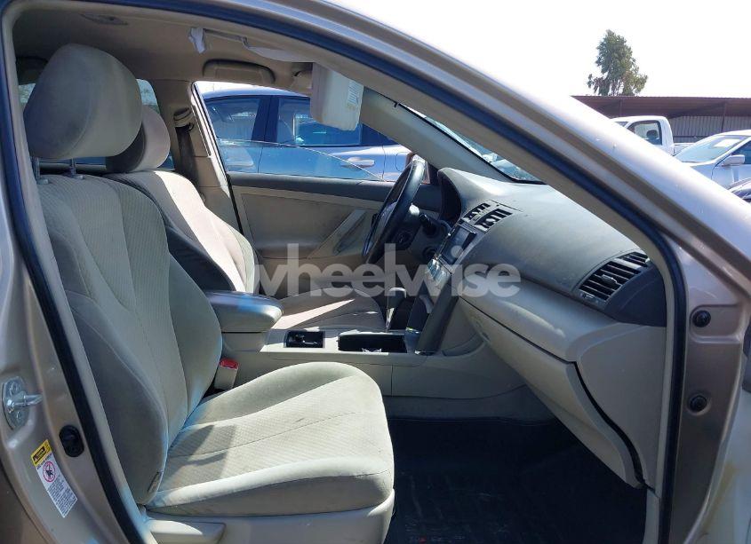 Photo 5 of 2007 Toyota Camry LE (VIN 4T1BE46K67U707841)