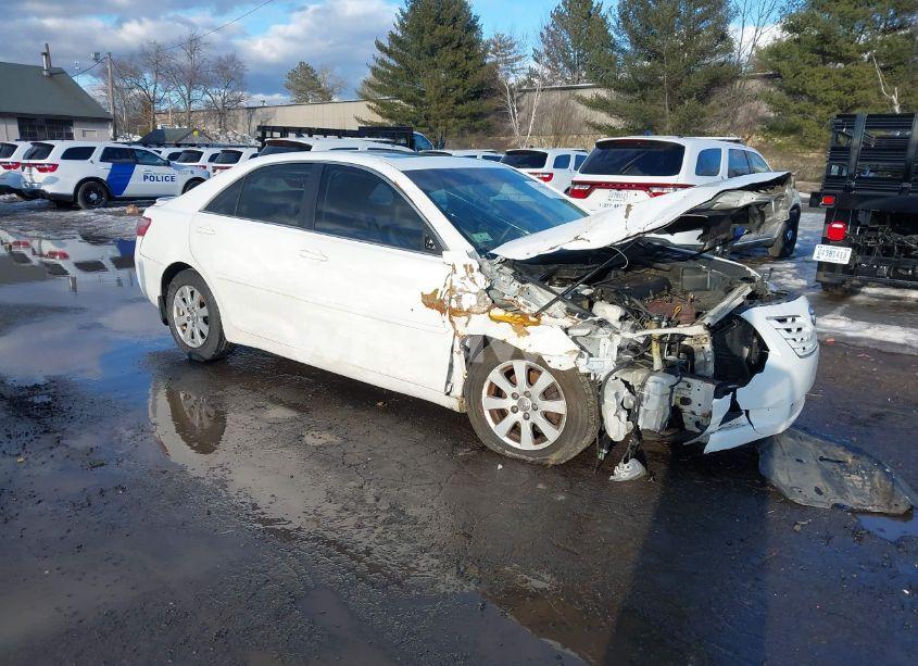 2007 Toyota Camry XLE (VIN 4T1BE46K67U716538) main photo