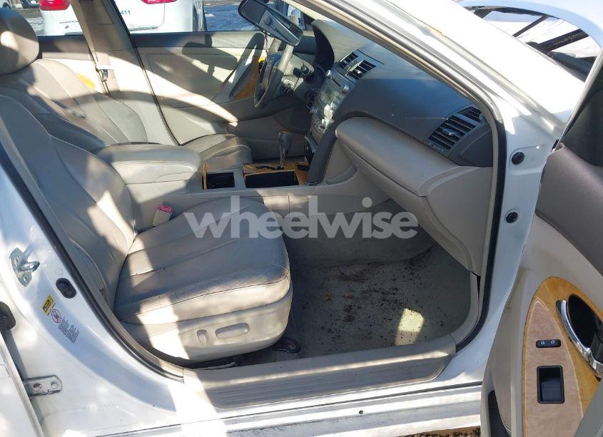 Photo 5 of 2007 Toyota Camry XLE (VIN 4T1BE46K67U716538)