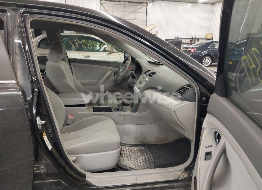 Photo 5 of 2008 Toyota Camry (VIN 4T1BE46K68U201783)