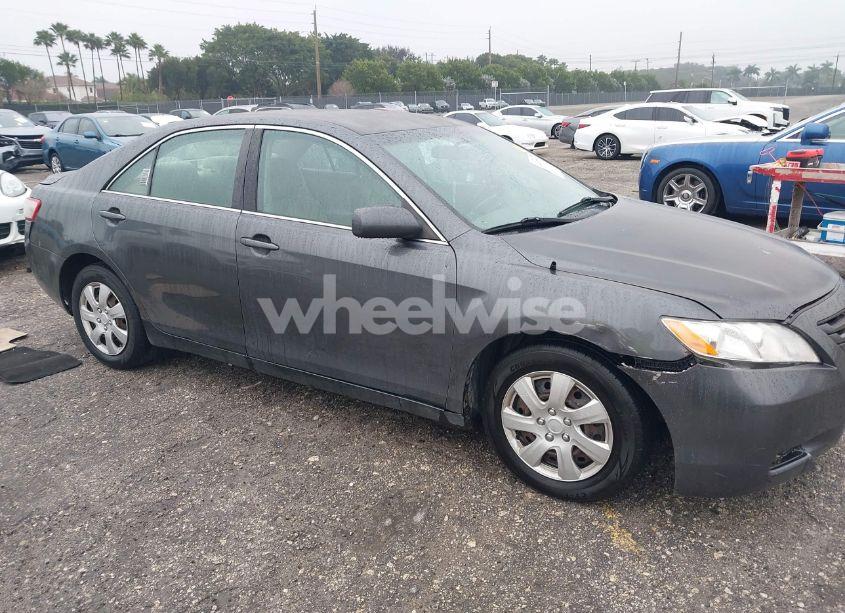 2008 Toyota Camry LE (VIN 4T1BE46K68U202352) main photo
