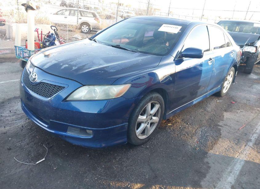 Photo 2 of 2008 Toyota Camry SE (VIN 4T1BE46K68U205638)