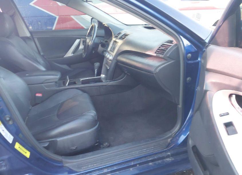 Photo 5 of 2008 Toyota Camry SE (VIN 4T1BE46K68U205638)