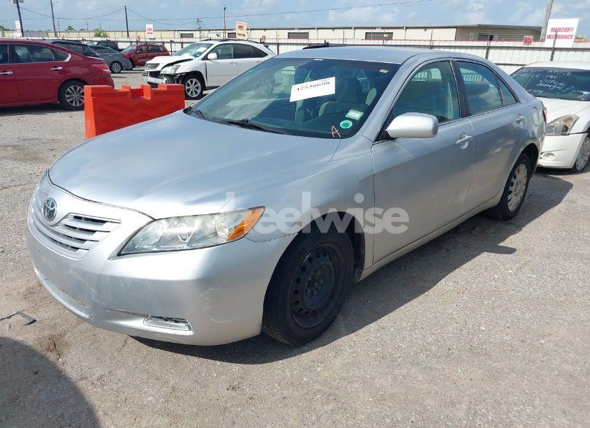 Photo 2 of 2008 Toyota Camry LE (VIN 4T1BE46K68U240535)
