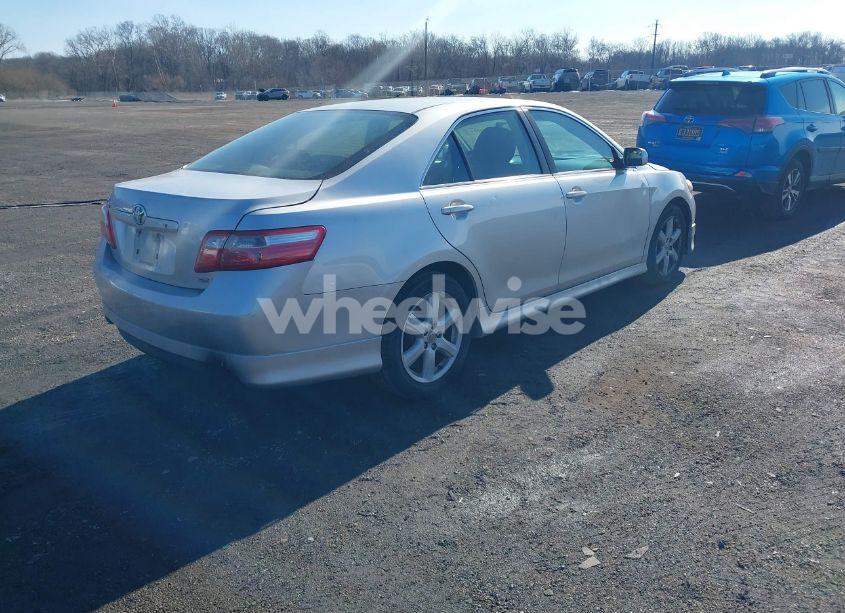 Photo 4 of 2008 Toyota Camry SE (VIN 4T1BE46K68U766082)