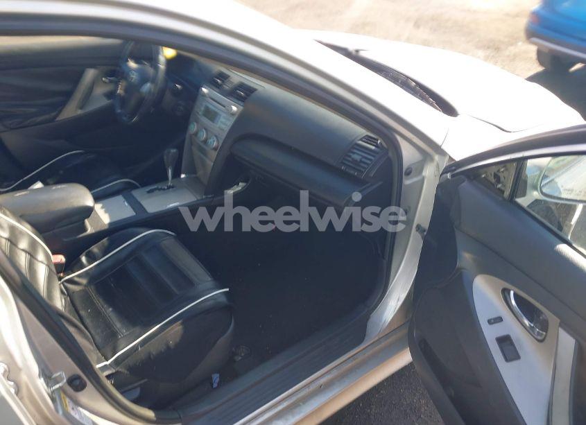 Photo 5 of 2008 Toyota Camry SE (VIN 4T1BE46K68U766082)