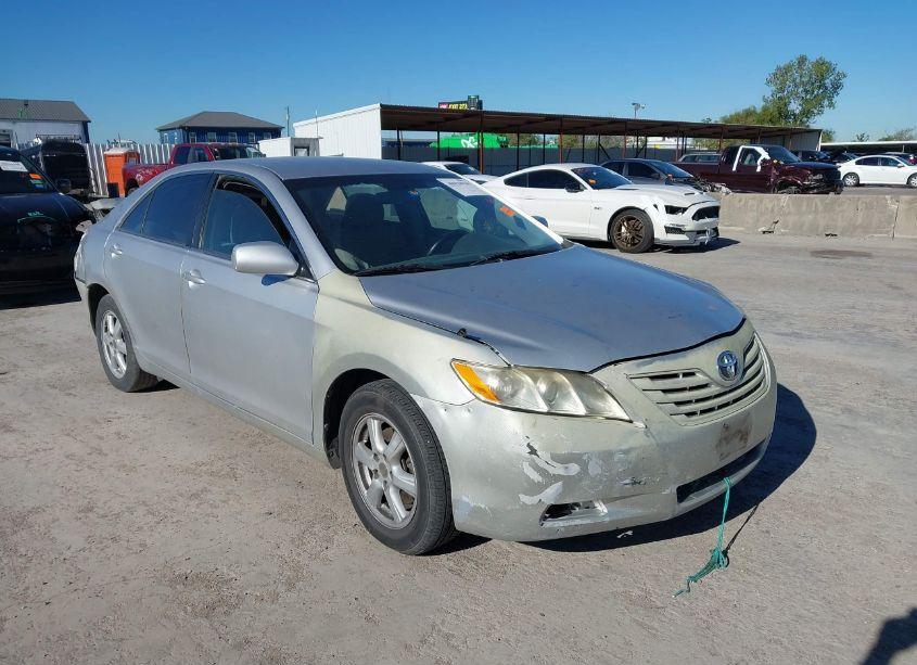 2009 Toyota Camry LE (VIN 4T1BE46K69U273150) main photo