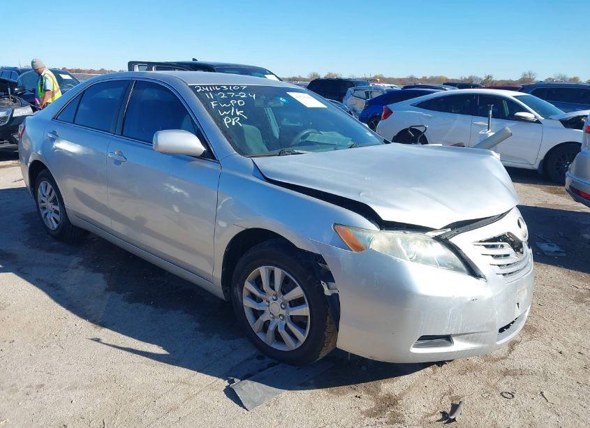 2009 Toyota Camry LE (VIN 4T1BE46K69U304879) main photo