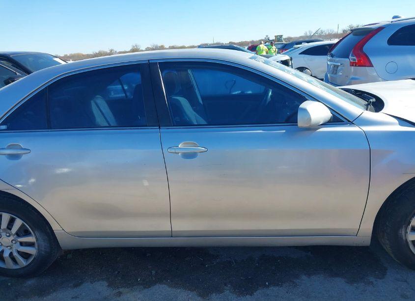 Photo 13 of 2009 Toyota Camry LE (VIN 4T1BE46K69U304879)