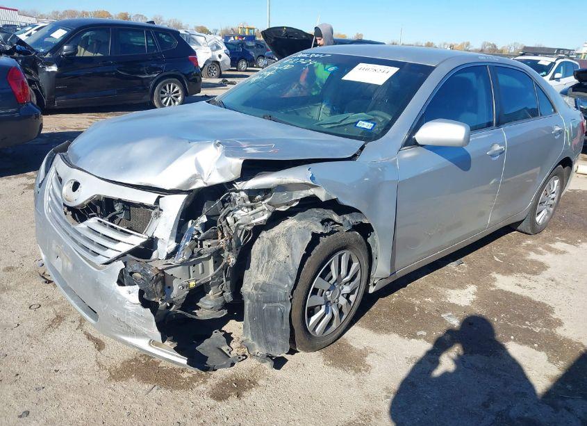 Photo 2 of 2009 Toyota Camry LE (VIN 4T1BE46K69U304879)