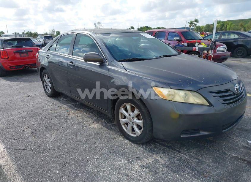 2009 Toyota Camry LE (VIN 4T1BE46K69U319558) main photo