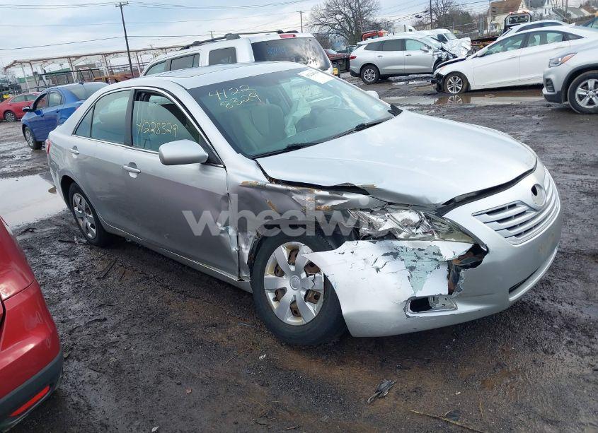 2009 Toyota Camry LE (VIN 4T1BE46K69U325683) main photo