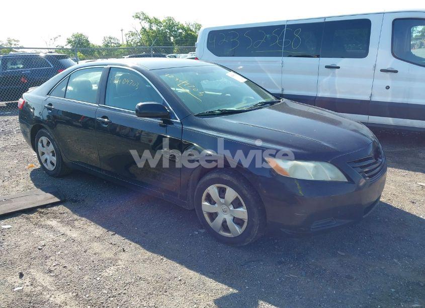 2009 Toyota Camry LE (VIN 4T1BE46K69U352124) main photo