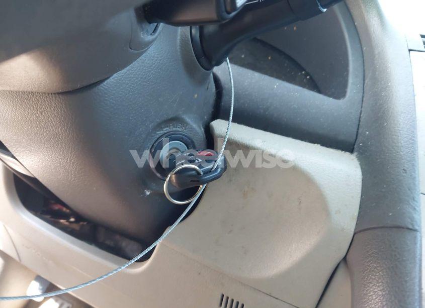 Photo 11 of 2009 Toyota Camry LE (VIN 4T1BE46K69U352124)