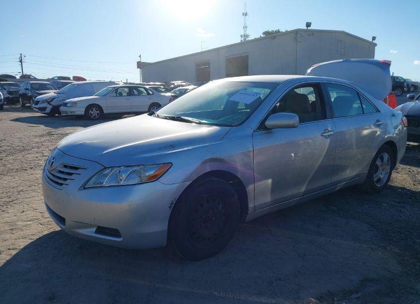 Photo 2 of 2009 Toyota Camry LE (VIN 4T1BE46K69U364001)