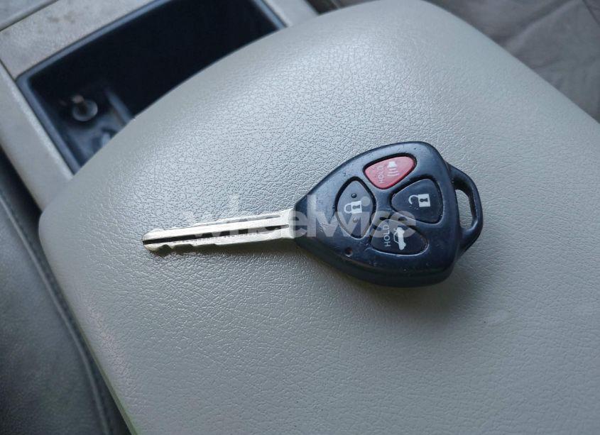 Photo 11 of 2009 Toyota Camry LE (VIN 4T1BE46K69U380909)