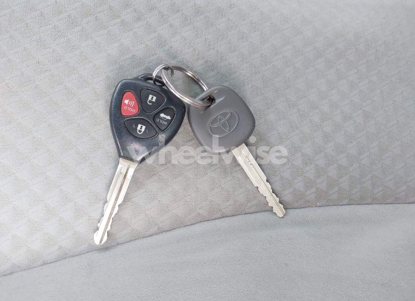 Photo 11 of 2009 Toyota Camry LE (VIN 4T1BE46K69U385012)