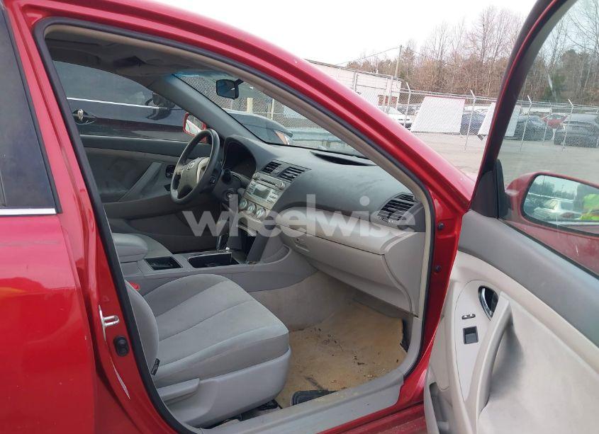 Photo 5 of 2009 Toyota Camry LE (VIN 4T1BE46K69U385012)