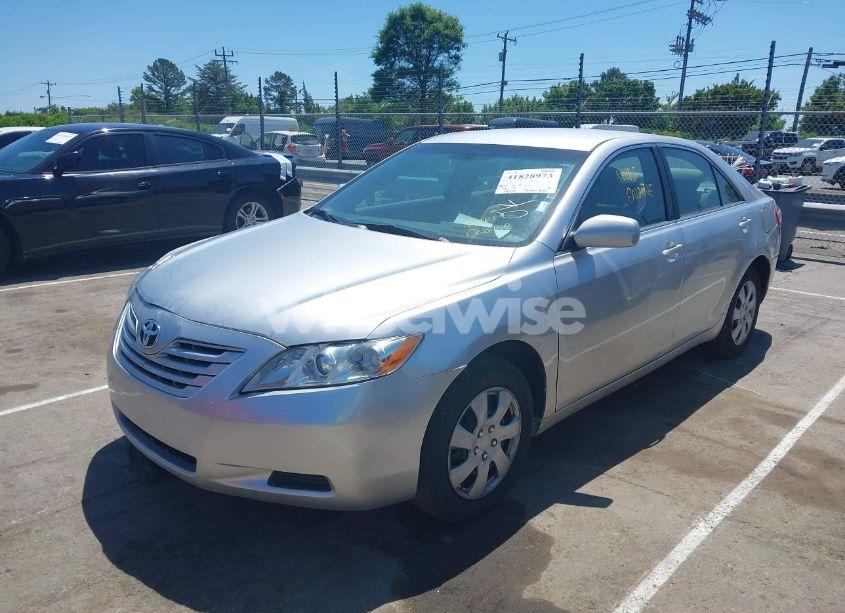 Photo 2 of 2009 Toyota Camry LE (VIN 4T1BE46K69U387794)