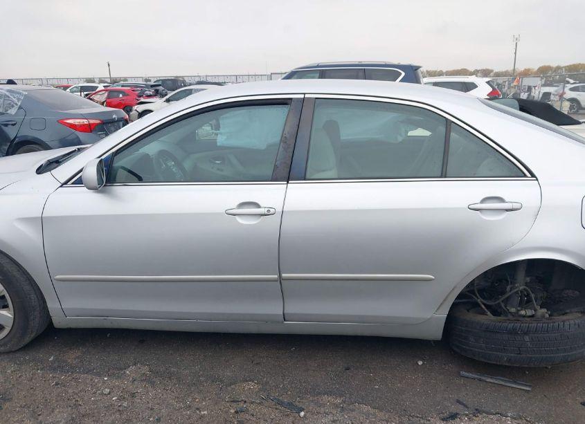 Photo 14 of 2009 Toyota Camry (VIN 4T1BE46K69U389139)