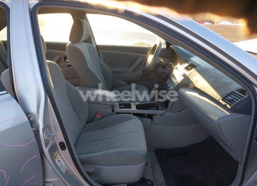 Photo 5 of 2009 Toyota Camry LE (VIN 4T1BE46K69U389285)