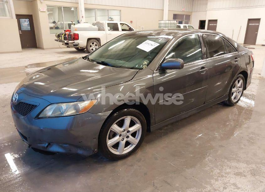 Photo 2 of 2009 Toyota Camry SE (VIN 4T1BE46K69U395846)