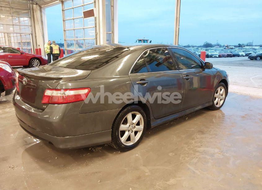 Photo 4 of 2009 Toyota Camry SE (VIN 4T1BE46K69U395846)