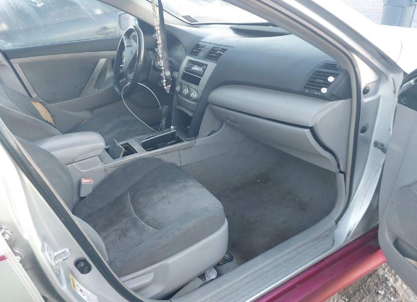 Photo 5 of 2009 Toyota Camry SE (VIN 4T1BE46K69U800202)