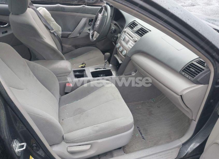 Photo 5 of 2009 Toyota Camry LE (VIN 4T1BE46K69U803441)