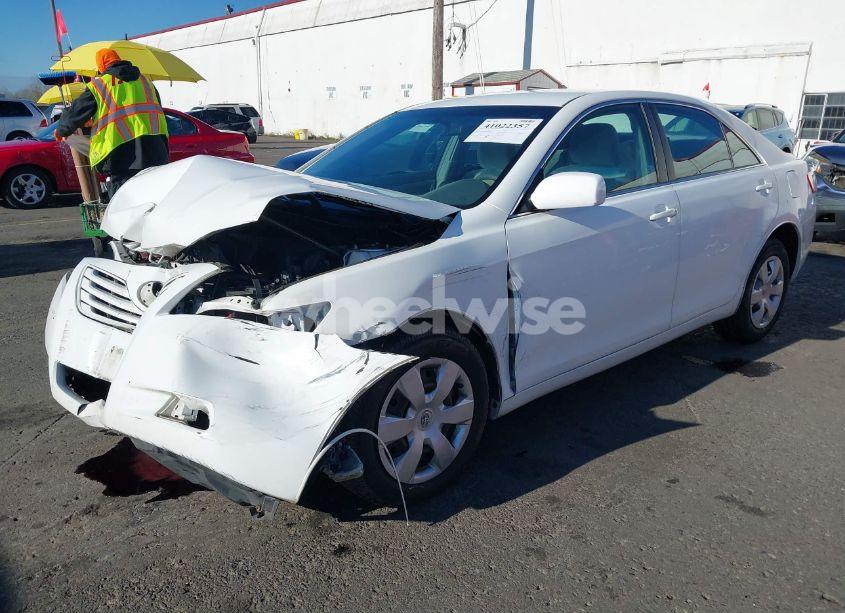 Photo 2 of 2009 Toyota Camry LE (VIN 4T1BE46K69U809286)
