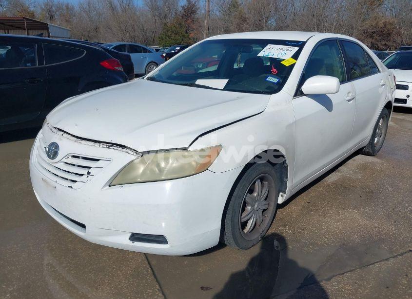 Photo 2 of 2009 Toyota Camry LE (VIN 4T1BE46K69U830462)