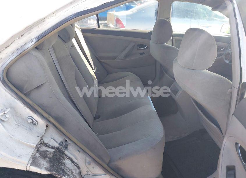 Photo 8 of 2009 Toyota Camry LE (VIN 4T1BE46K69U830462)