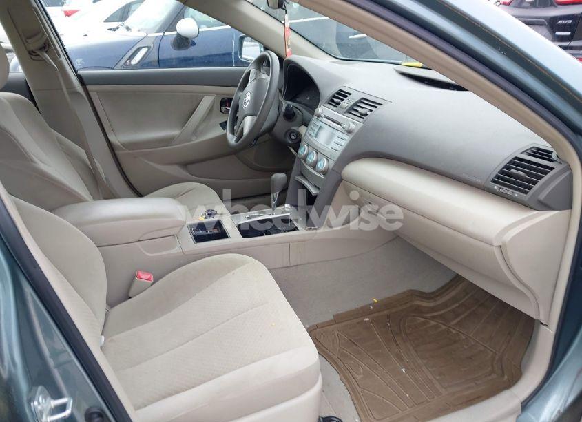 Photo 5 of 2009 Toyota Camry LE (VIN 4T1BE46K69U865373)