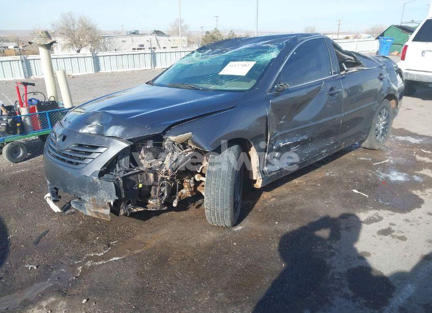 Photo 2 of 2009 Toyota Camry LE (VIN 4T1BE46K69U890306)