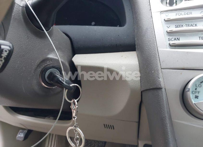 Photo 11 of 2009 Toyota Camry LE (VIN 4T1BE46K69U890404)