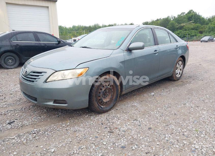 Photo 2 of 2009 Toyota Camry LE (VIN 4T1BE46K69U890404)