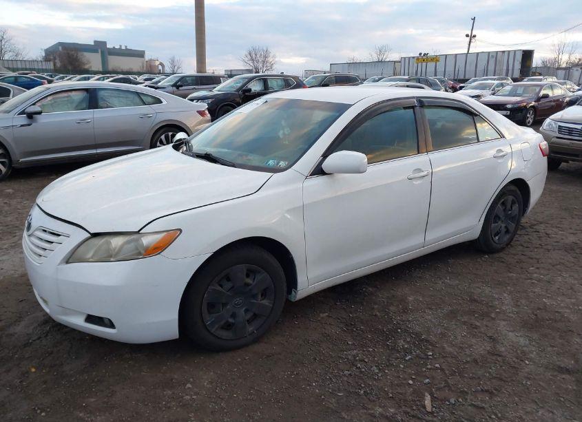 Photo 2 of 2009 Toyota Camry LE (VIN 4T1BE46K69U896784)