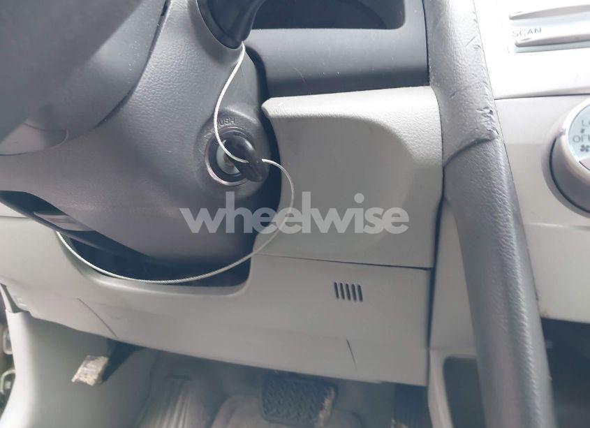 Photo 11 of 2009 Toyota Camry LE (VIN 4T1BE46K69U907105)