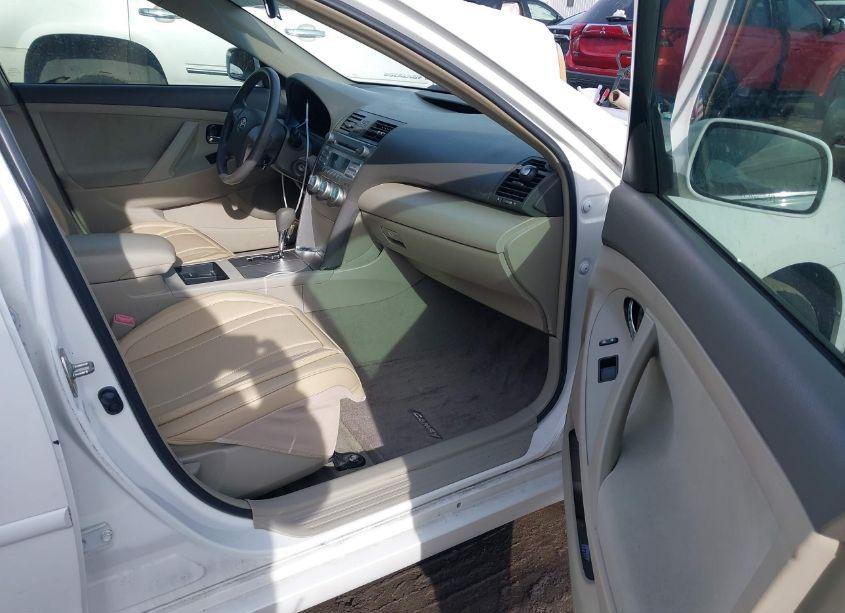 Photo 5 of 2009 Toyota Camry LE (VIN 4T1BE46K69U919061)