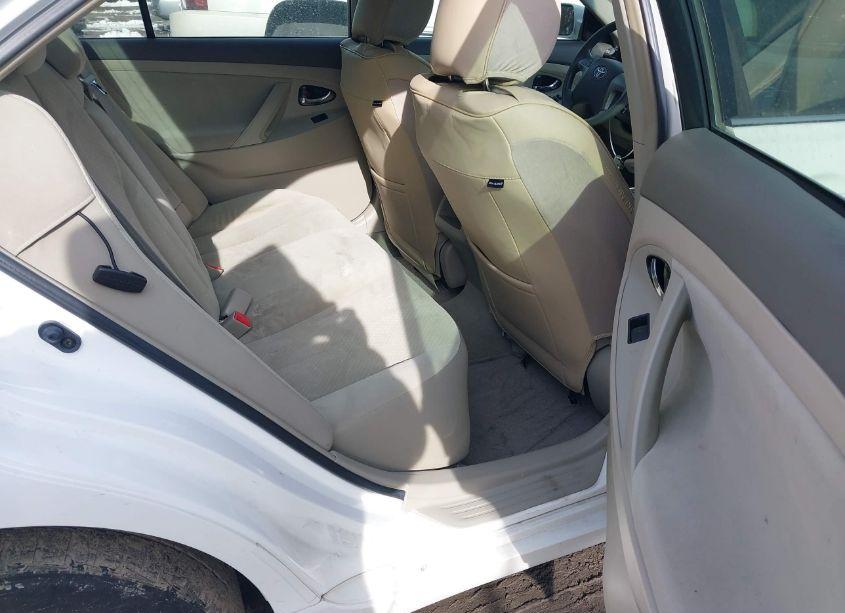 Photo 8 of 2009 Toyota Camry LE (VIN 4T1BE46K69U919061)