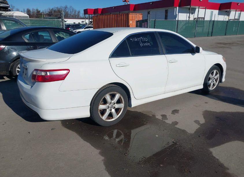 Photo 4 of 2009 Toyota Camry SE (VIN 4T1BE46K69U920453)