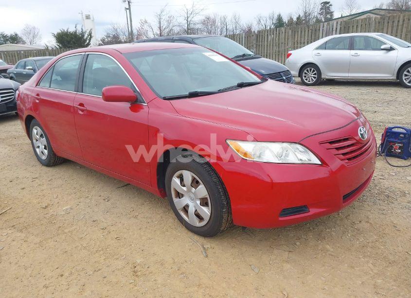 2007 Toyota Camry LE (VIN 4T1BE46K77U038172) main photo