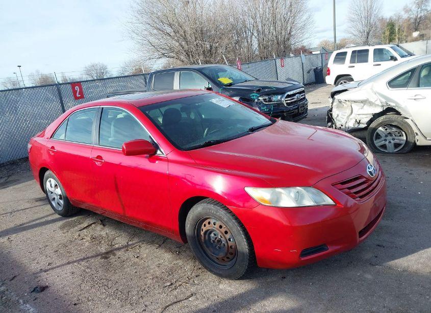 2007 Toyota Camry LE (VIN 4T1BE46K77U039631) main photo