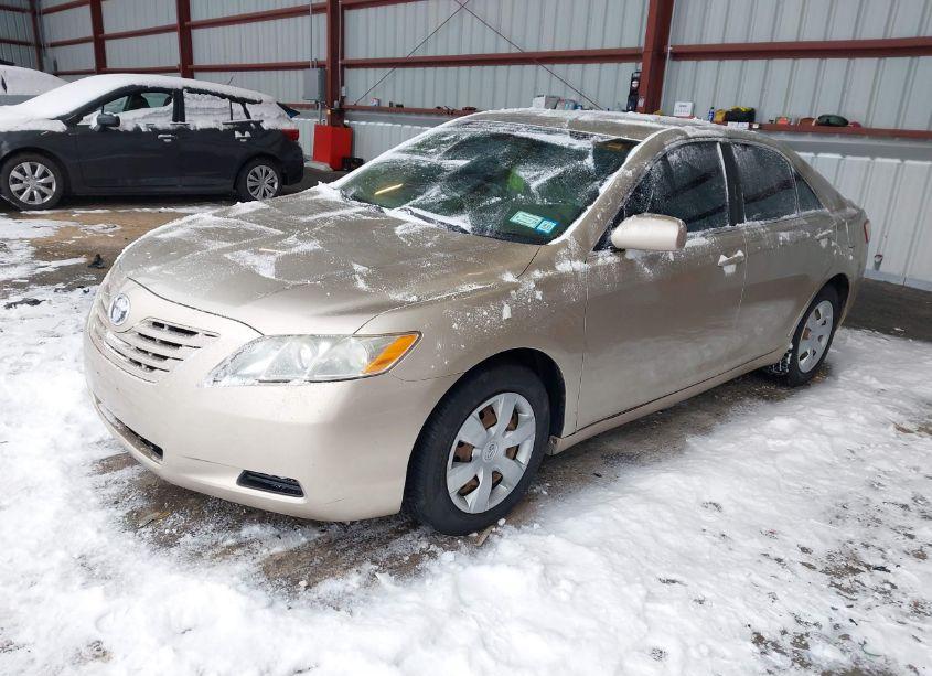 Photo 2 of 2007 Toyota Camry LE (VIN 4T1BE46K77U044635)