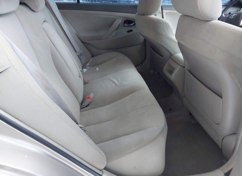 Photo 8 of 2007 Toyota Camry LE (VIN 4T1BE46K77U044635)