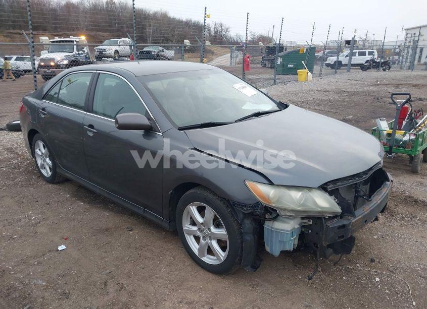 2007 Toyota Camry SE (VIN 4T1BE46K77U045221) main photo