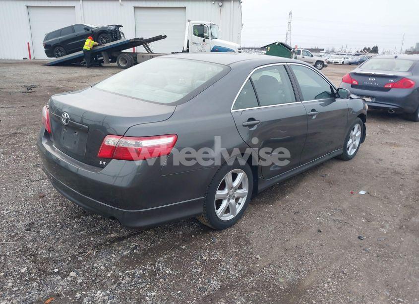 Photo 4 of 2007 Toyota Camry SE (VIN 4T1BE46K77U045221)